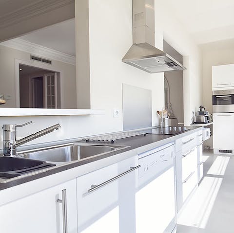 Practice your Spanish-style cooking in the smart kitchen