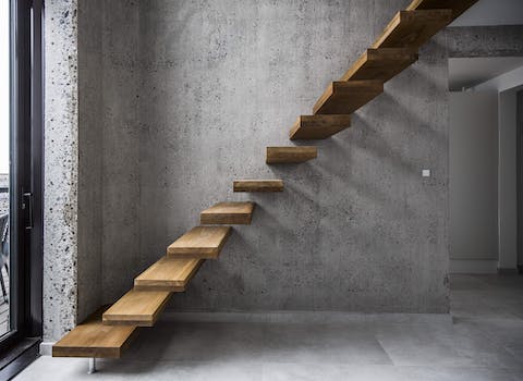 This sculptural floating staircase