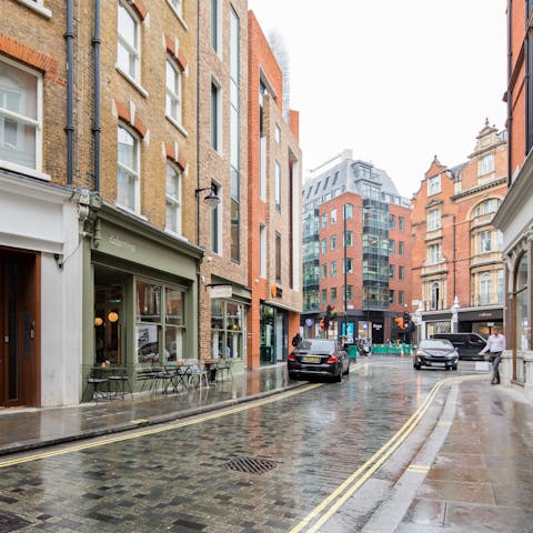 Take a wander around Marylebone to find boutiques, bars, and red-brick buildings