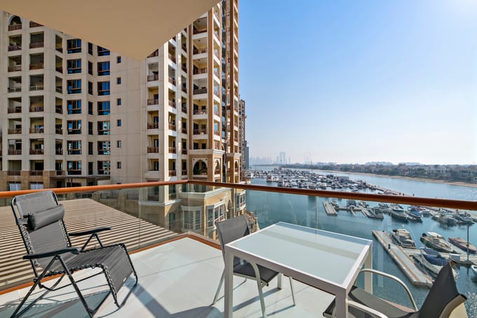 Jumeirah Brushstrokes