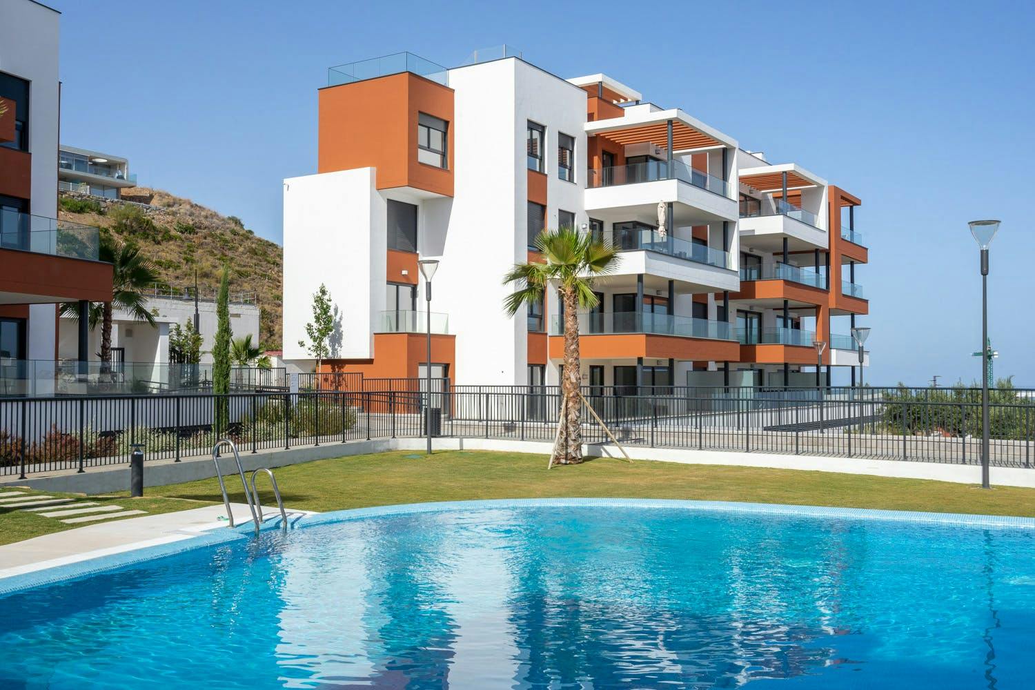 The Sun and the Hills