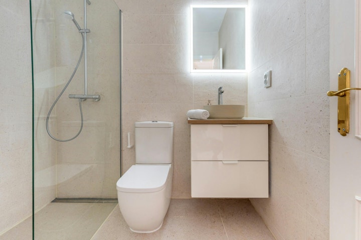 Bathroom photo