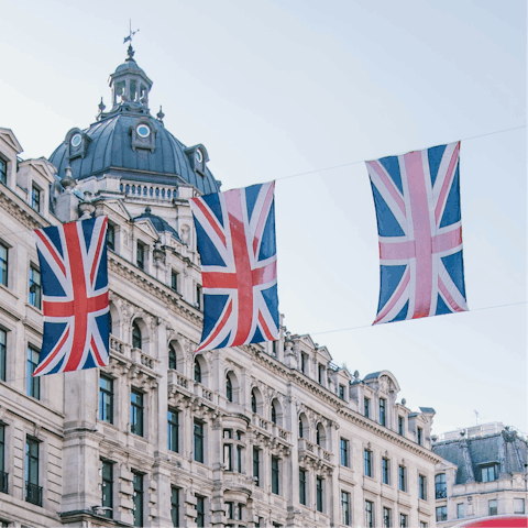 Head into central London for sightseeing and shopping