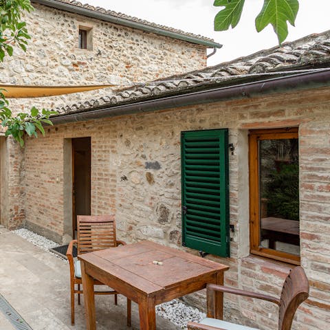 Guests loved the warm welcome and friendly service provided by the host.