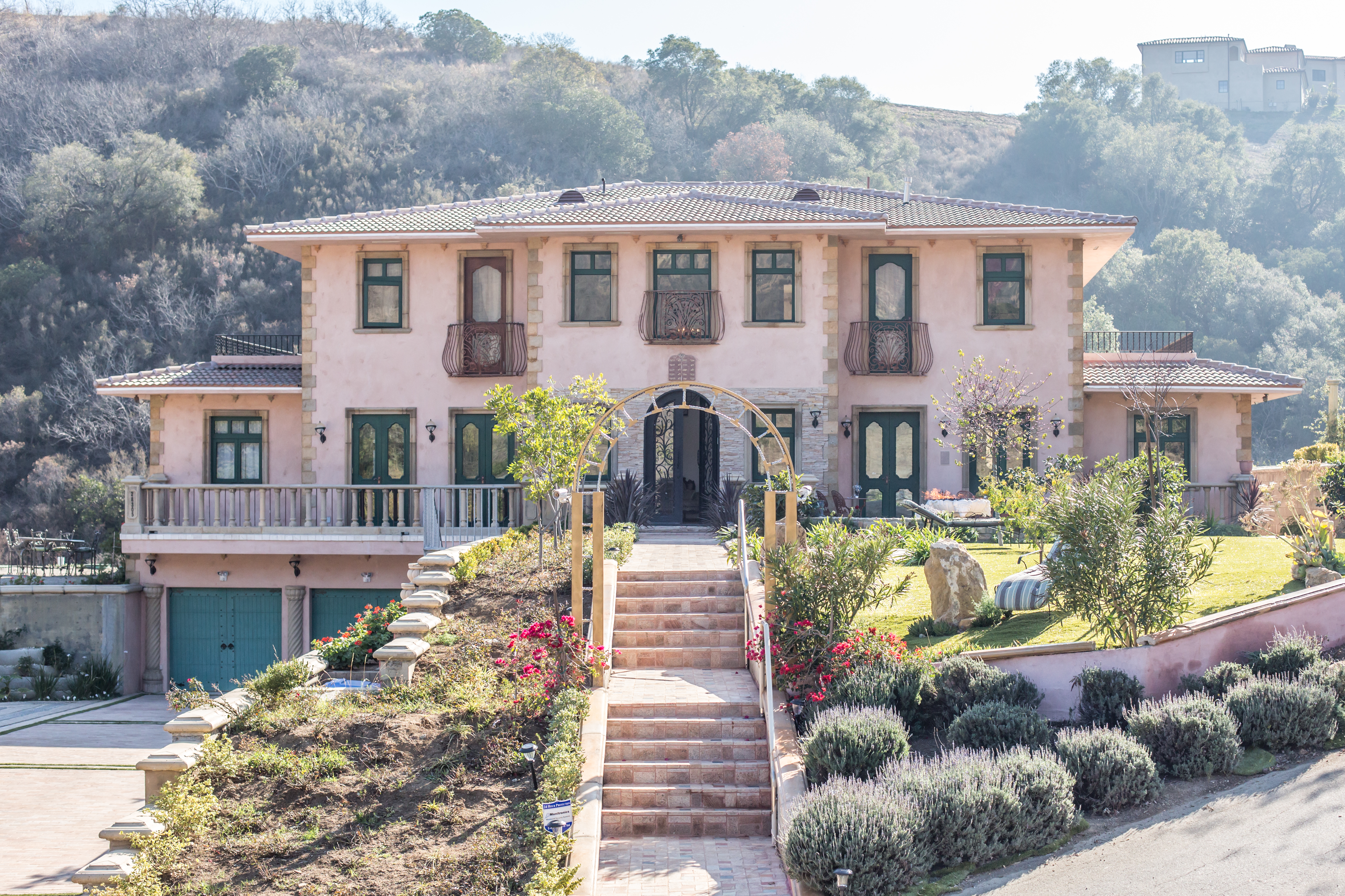 Malibu Tuscany Paradise