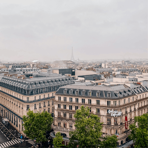 Stay in the heart of Paris, close to the famous Galeries Lafayette