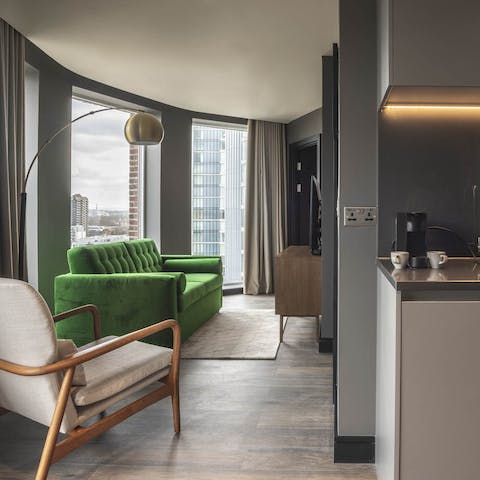 Fire up the coffee pod machine as you soak up the views of the city