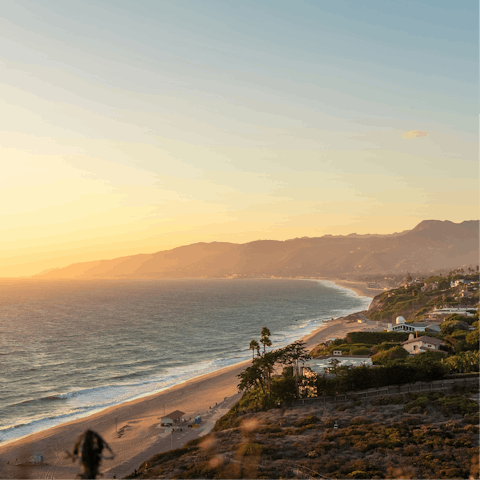 Stay half an hour from Malibu's sunshine and surf