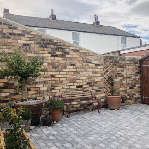 Savour your Earl Grey in the morning on the private patio as the sun comes up