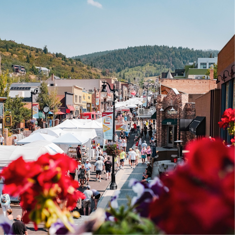 Stay in Park City, a five-minute walk from shops, restaurants and bars