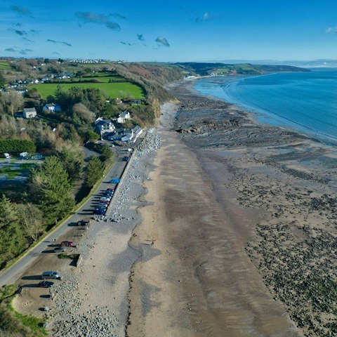 Set out of the front door and straight onto the sand