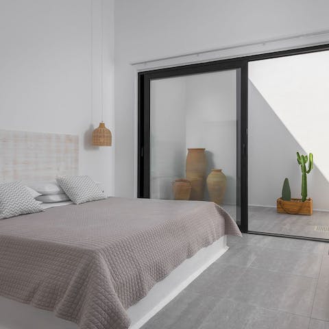 Sleep soundly in relaxing bedrooms