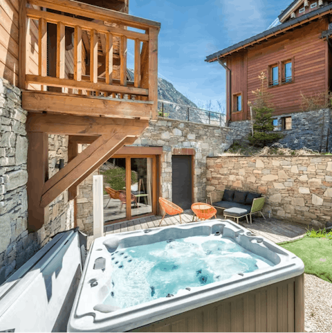 Unwind in the hot tub after a day of thigh-burning ski runs or bone-shaking bike rides