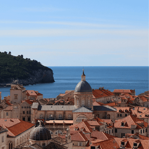 Enjoy sightseeing in Dubrovnik Old Town – a short drive away