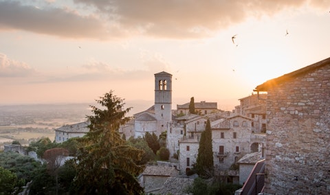Discover stunning Le Marche hill towns perched high above rolling countryside