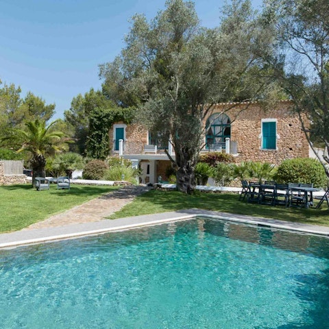 Savour your morning swim in this serene, sunny spot