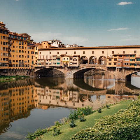 Wander along the river Arno for a few minutes to reach the Ponte Vecchio