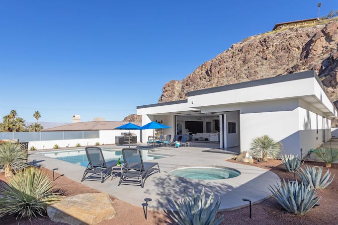 Misty Mountain Hideaway