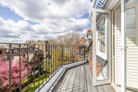 Enjoy your morning cup of tea on the balcony while taking in views of Chelsea