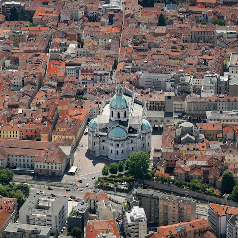 Stroll five minutes east to the majestic Duomo di Como