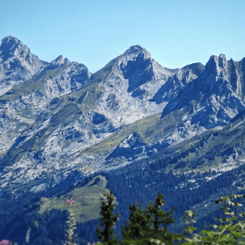 Put on your hiking boots and explore the Aravis mountains