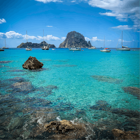 Swim in the crystalline water of Cala Olivera – the beach is seven minutes away by car