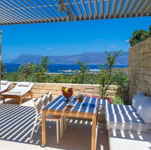 Savour delicious family meals in the most stunning setting