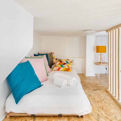 Accommodate a third guest in the quirky mezzanine room