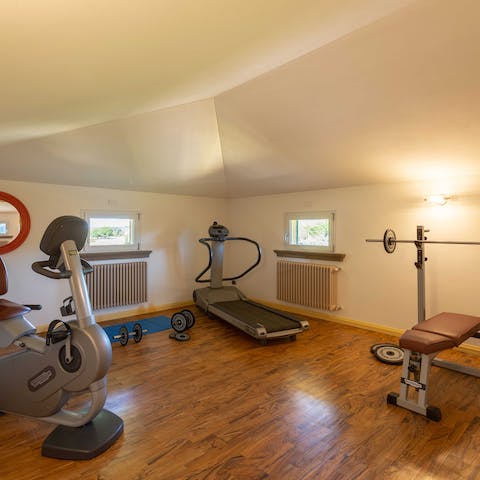 Work out every muscle in the finely-packed gym