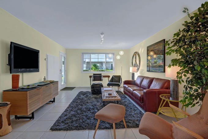 Midcentury Oasis