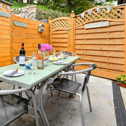 Light the barbecue and savour family gatherings on the patio