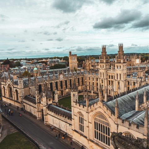 Take a scenic drive to picturesque Oxford