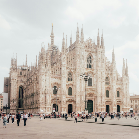 Stay in the heart of Milan, ten minutes from the Duomo