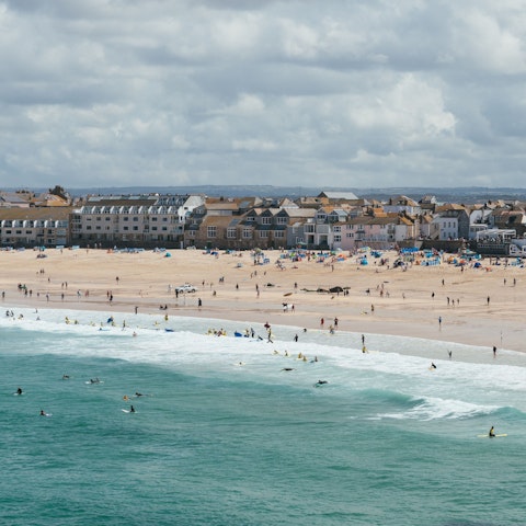 Discover St Ives' beaches and harbour, moments away