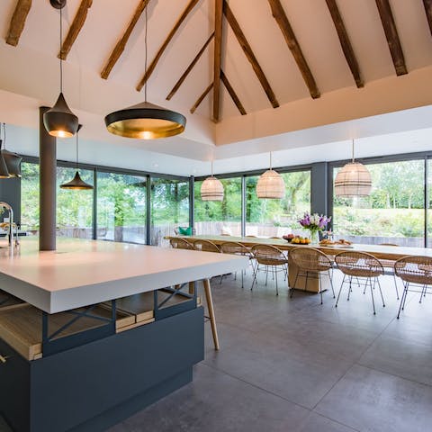 Feed the entire army with the twenty-seat dining table