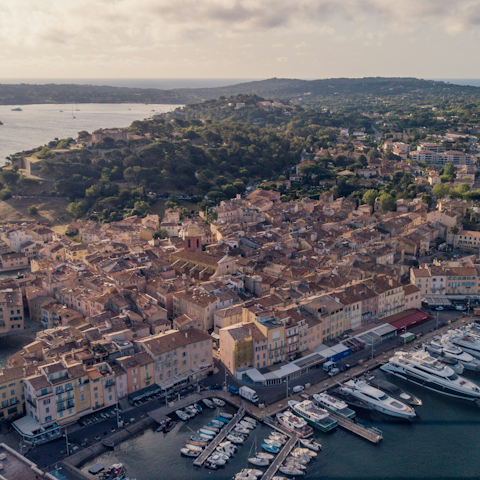 Stay a short stroll from shops and restaurants in Saint-Tropez