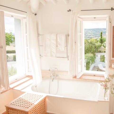 A bath made for spa days