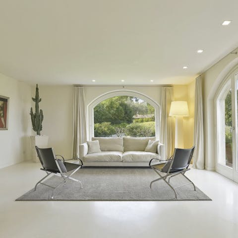 Enjoy relaxing in the serenely decorated lounge area with a good book