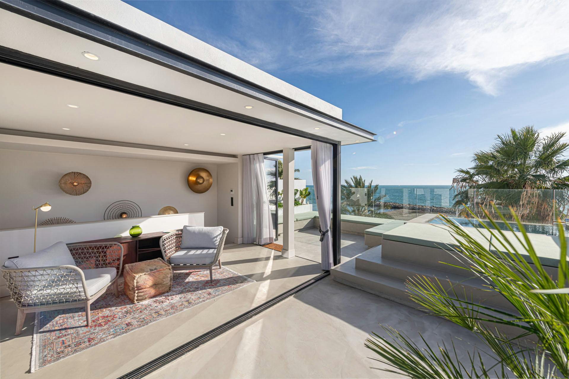 Stylish Beachfront Abode