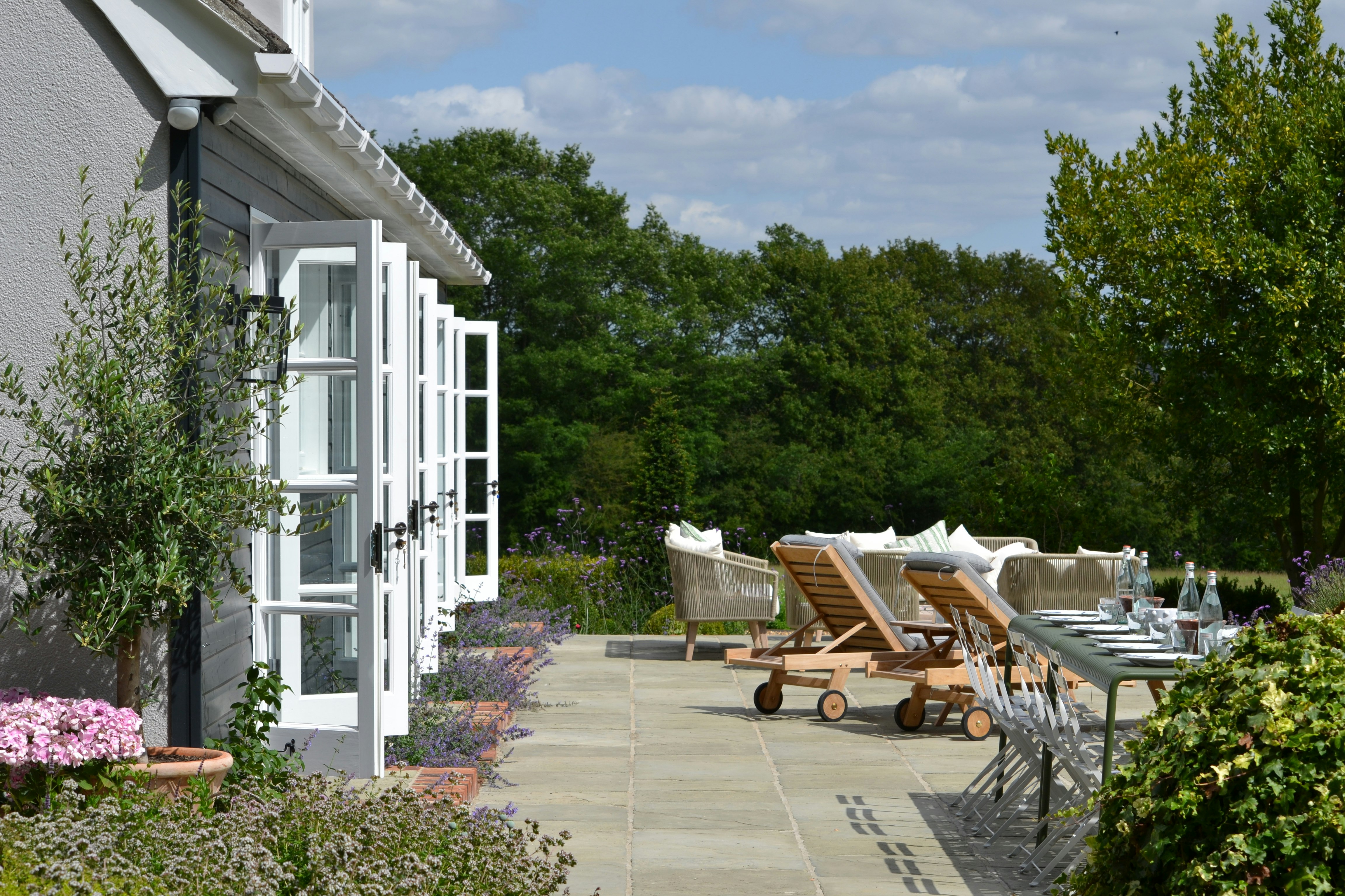 The Chic Retreat