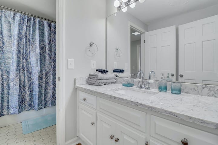 Bathroom photo