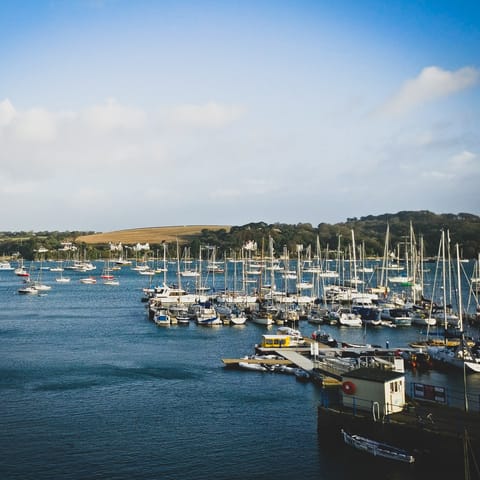 Explore Falmouth's beautiful beaches, coastal paths and independent eateries, all within walking distance