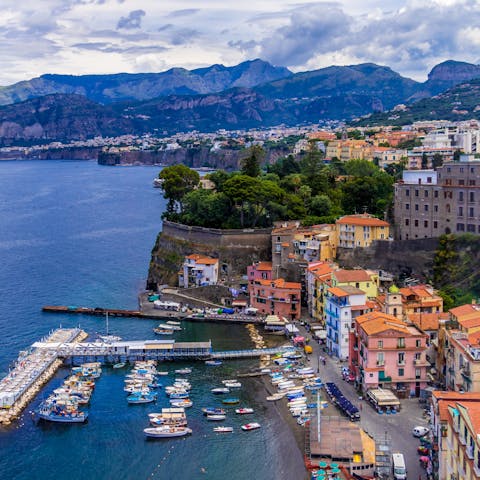 Stay a short walk from beautiful Sorrento and Marina Grande