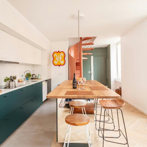 Savour some croissants at the breakfast bar