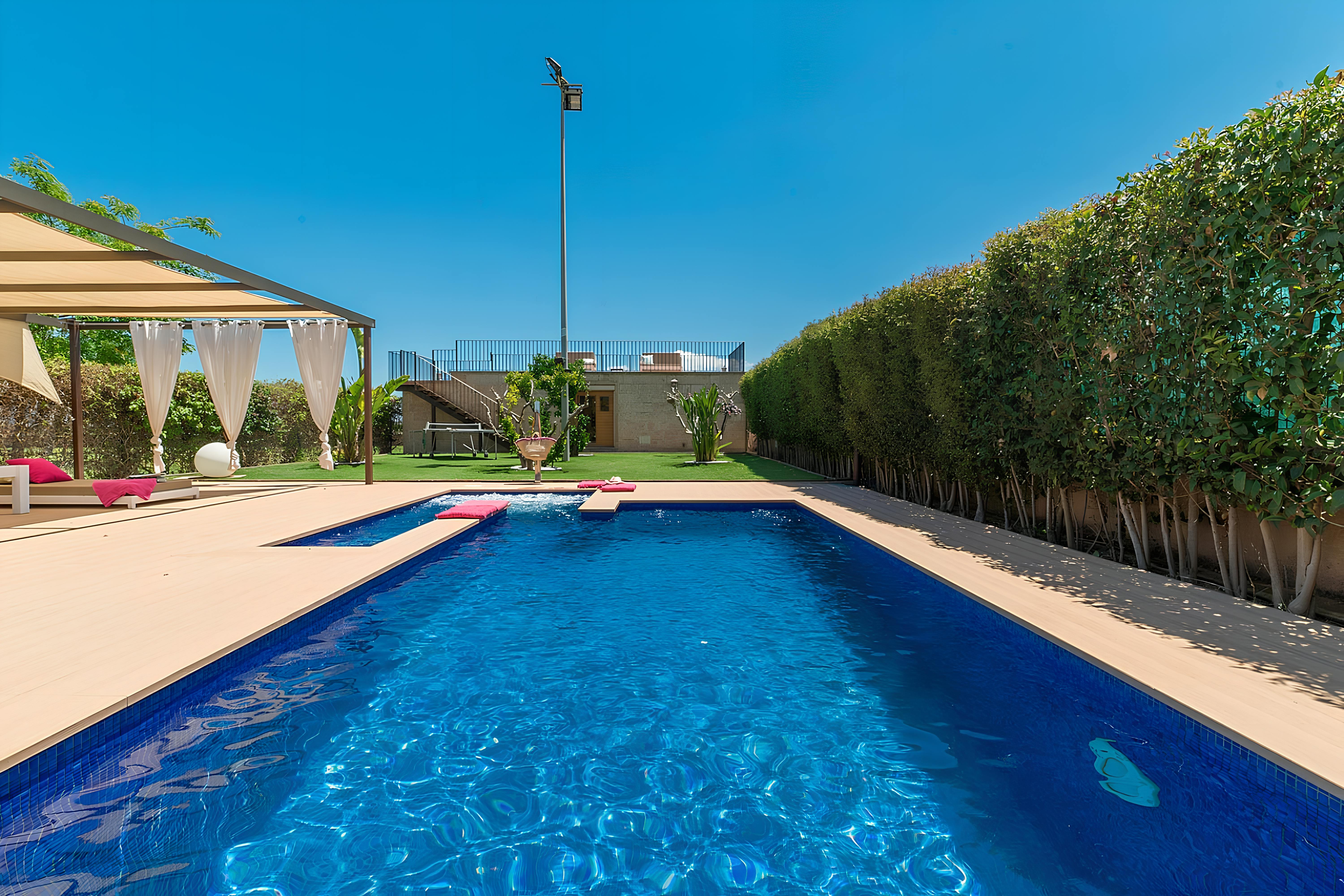 Majestic Island Abode