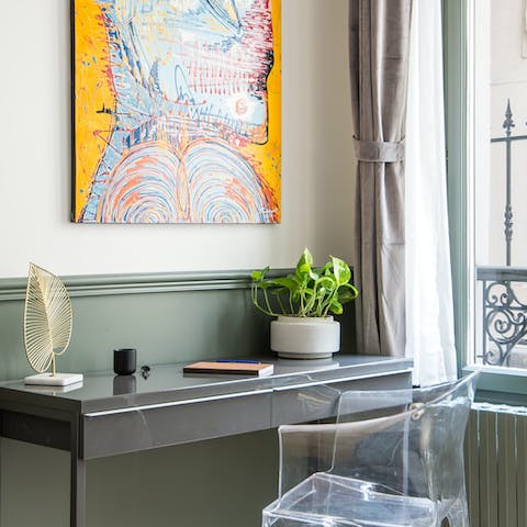 Write a diary of your trip to Paris or catch up on work at the practical desk