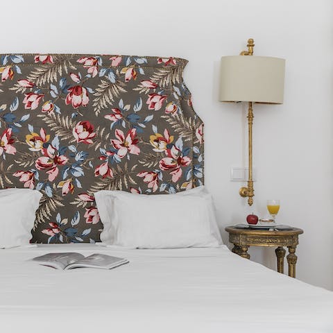 The printed floral headboard