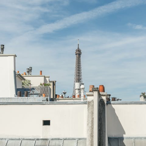 The view of the Eiffel Tower from the windows