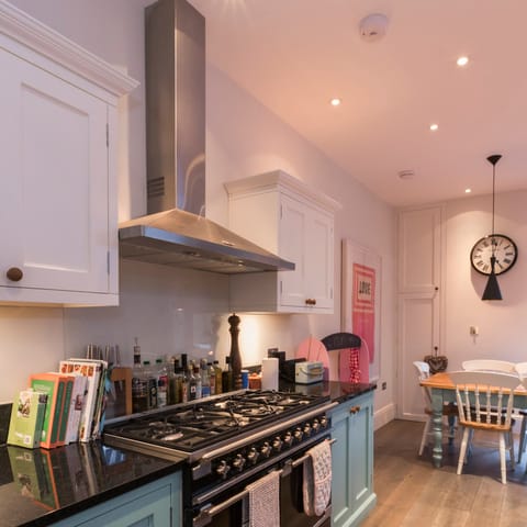 plentiful space to cook for the entire family