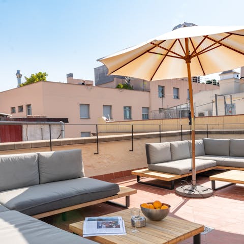 Use of the communal roof terrace